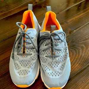 Gently used Reebok sneakers